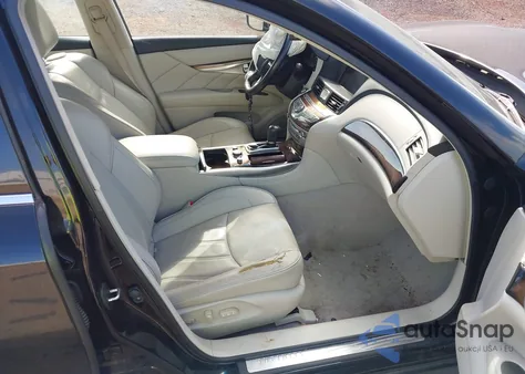 2011 Infiniti M37 z USA, uszkodzony, nr VIN JN1BY1AP3BM323458